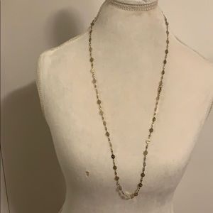 A long hold detail necklace